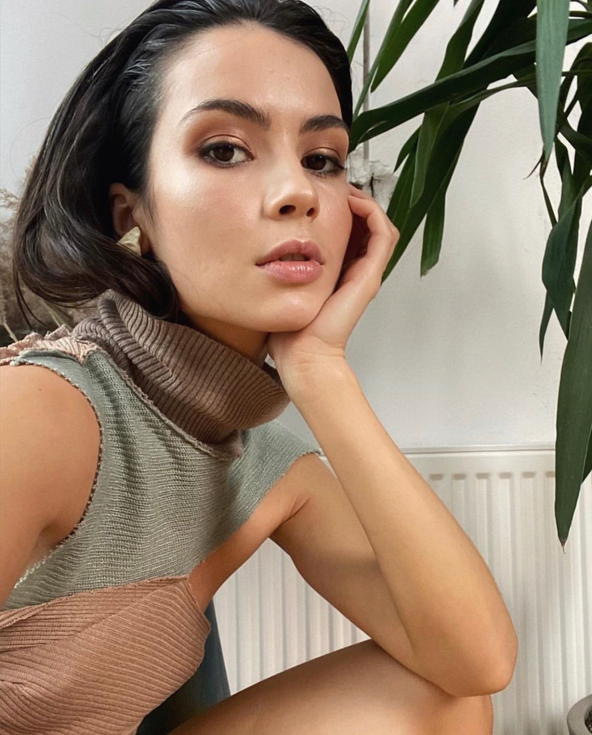 Iryna — Model & Hostess in Paris photo 1
