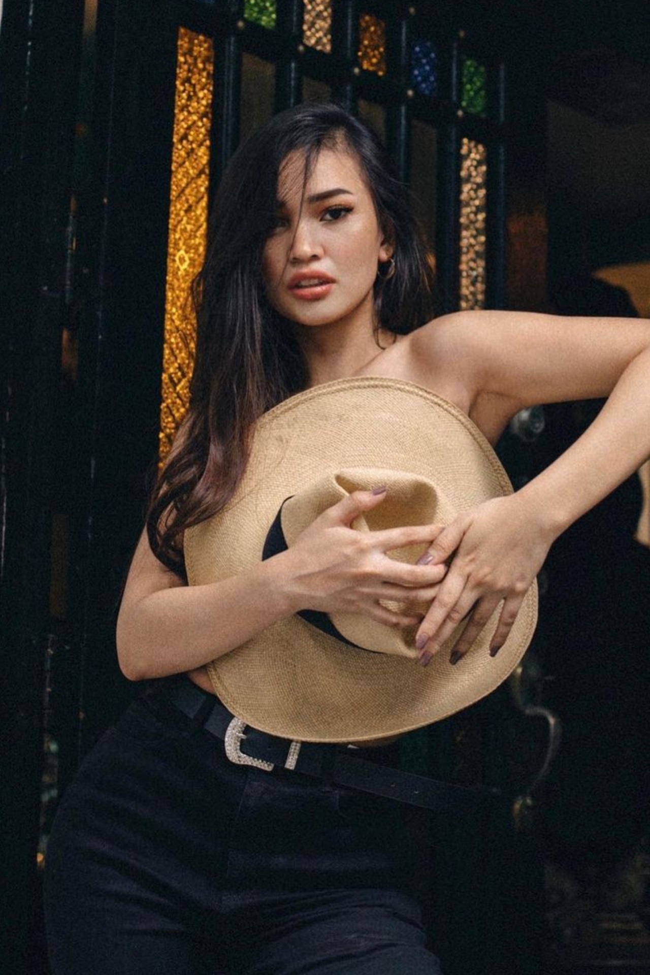 Shanne — Model & Hostess in Manila photo 23