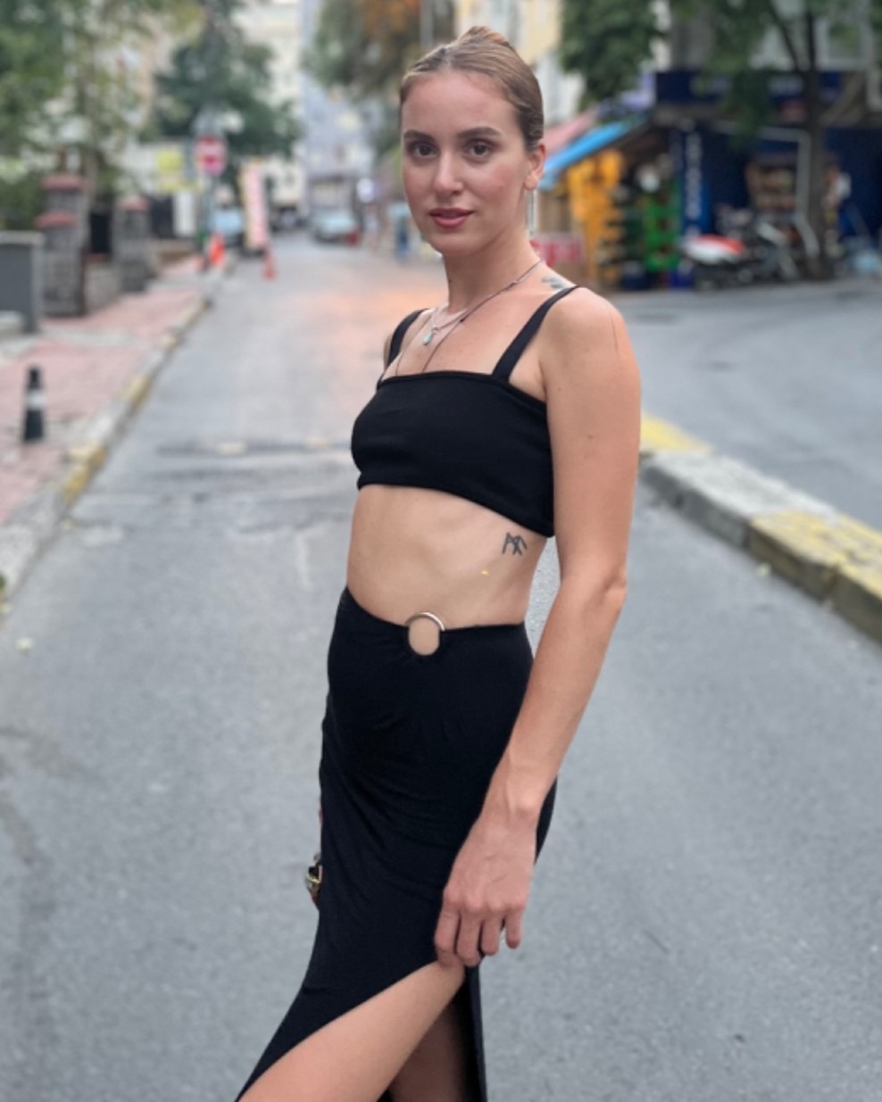 Melike — Model & Hostess in Lyon photo 3