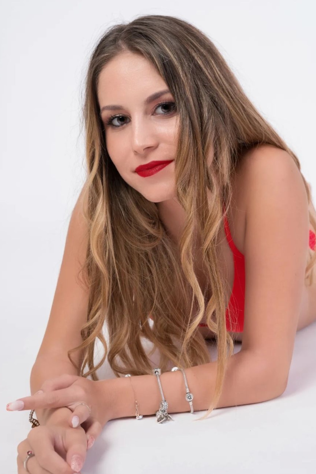 Desir&eacute;e — Model & Hostess in Ravenna photo 4