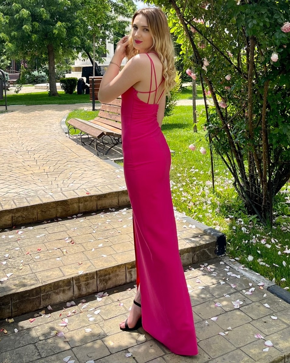 Ionela — Model & Hostess in B&uuml;dingen photo 1