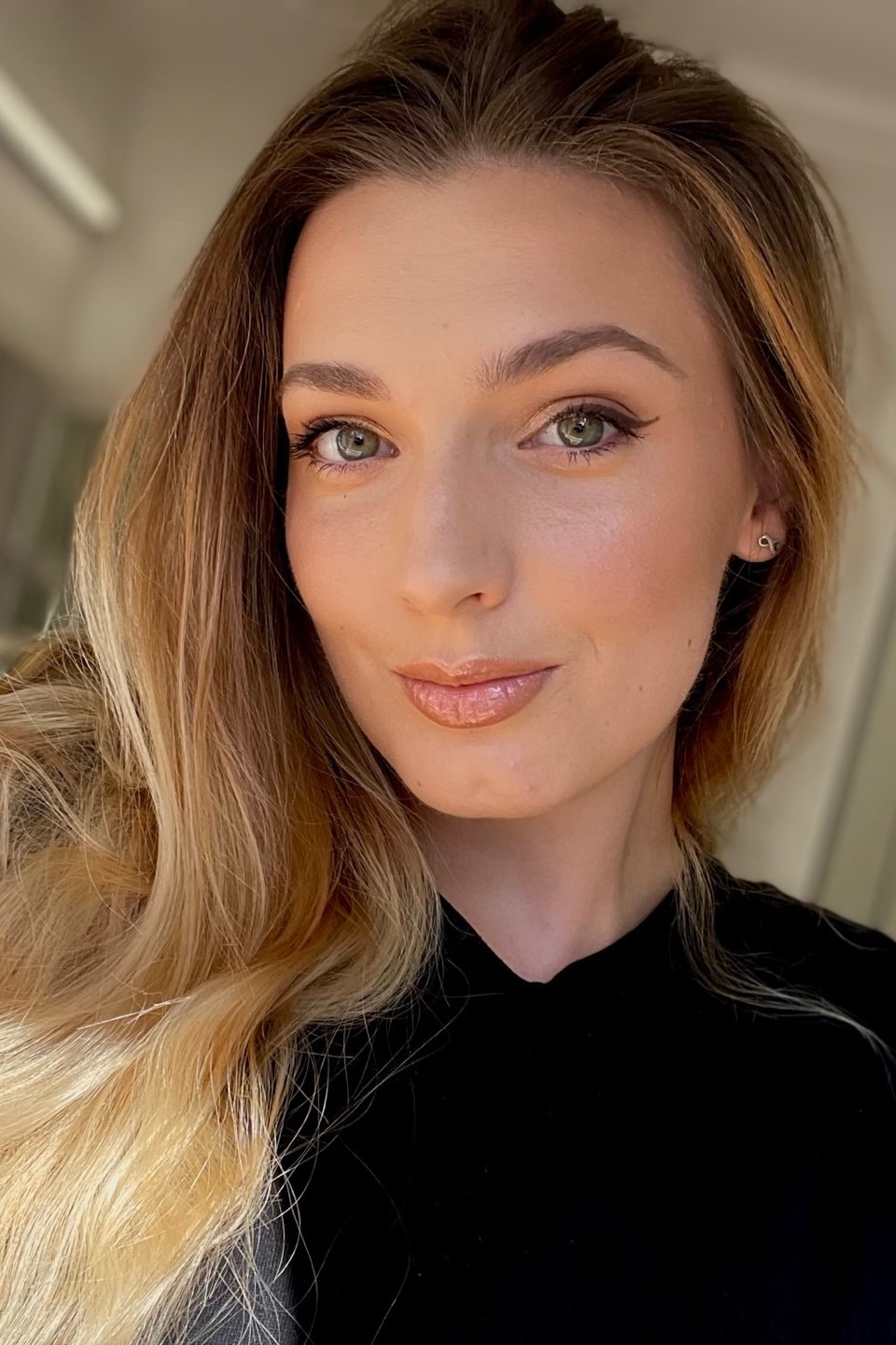 Ionela — Model & Hostess in B&uuml;dingen photo 4