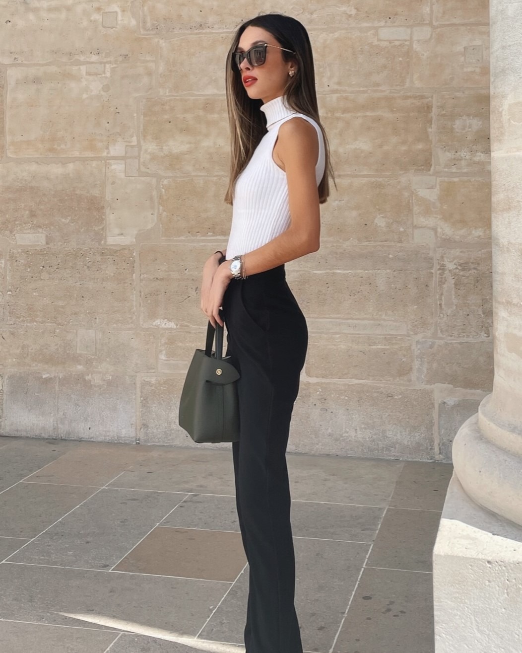 Aurelie — Model & Hostess in Paris photo 3