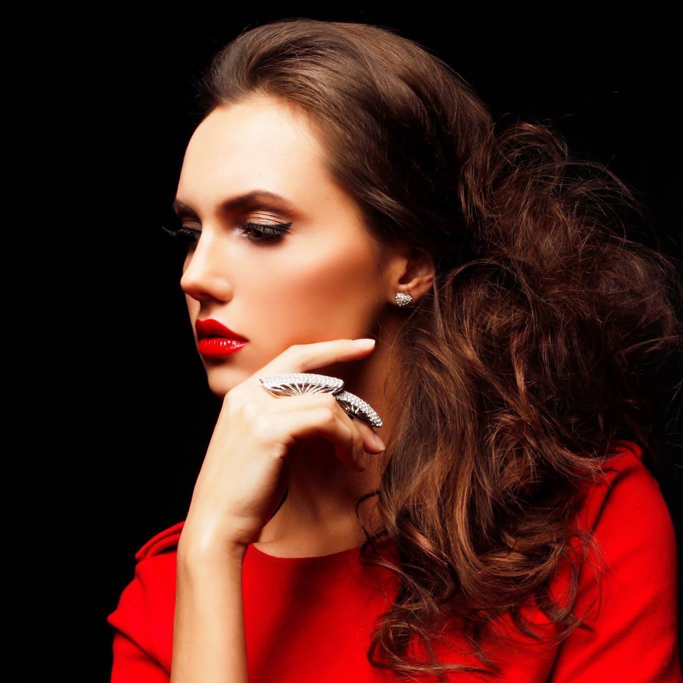 Ilona — Model & Hostess in Paris photo 3