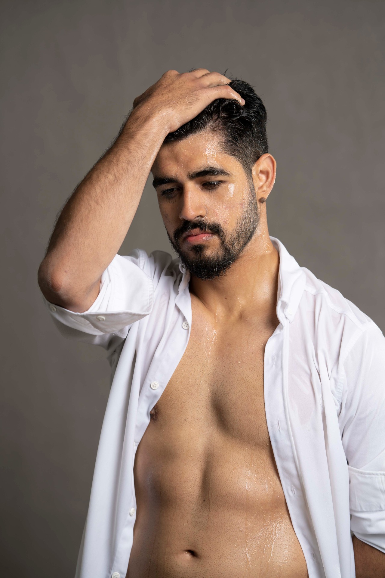 Alireza — Model & Host in Hlavn&iacute; Město Praha photo 9