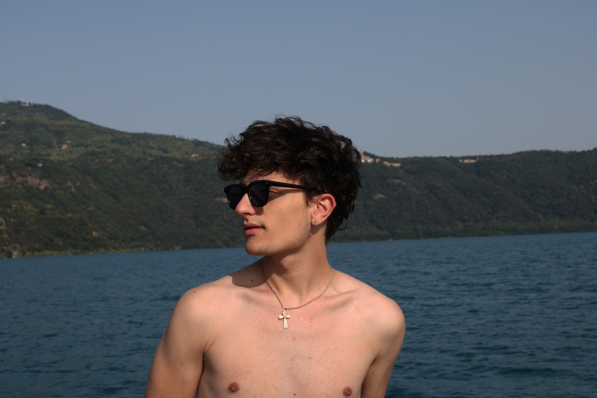 Soni — Model & Host in Paris photo 3