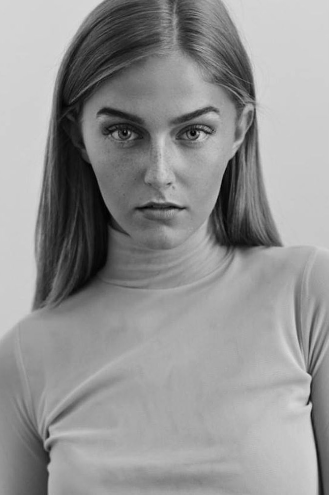 BARBORA — Model in Hlavn&iacute; Město Praha | Eye On Model