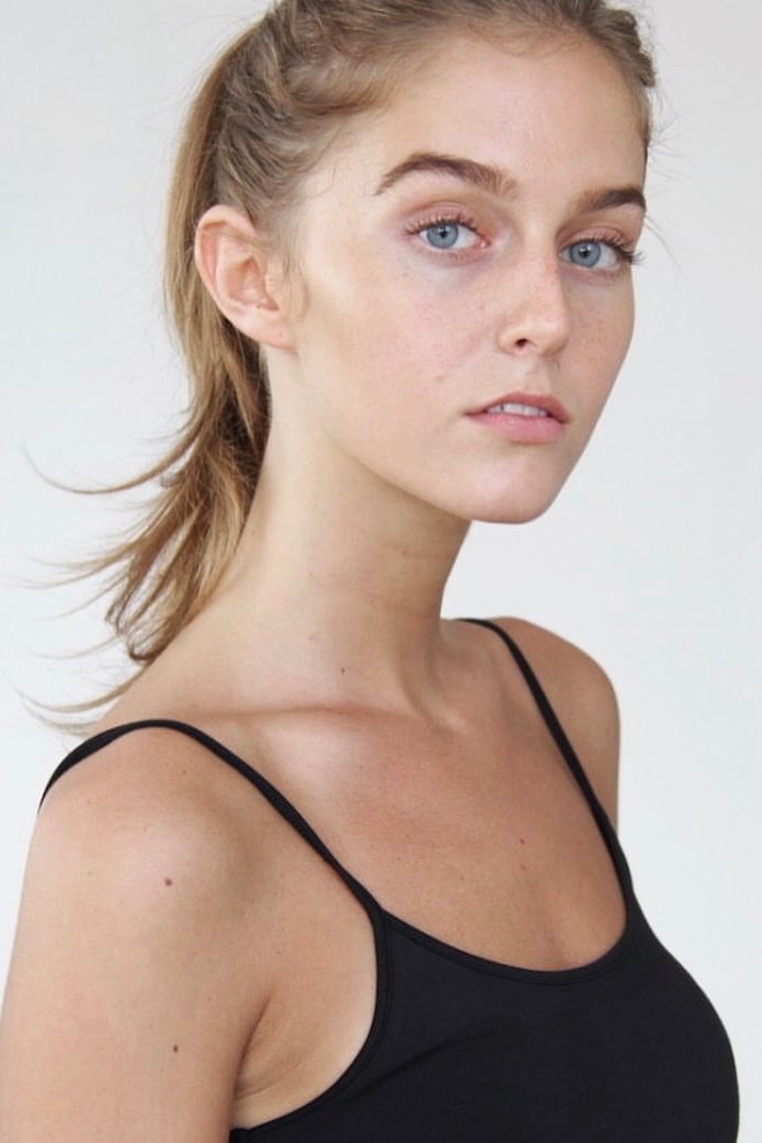 Barbora — Model & Hostess in Hlavn&iacute; Město Praha photo 6