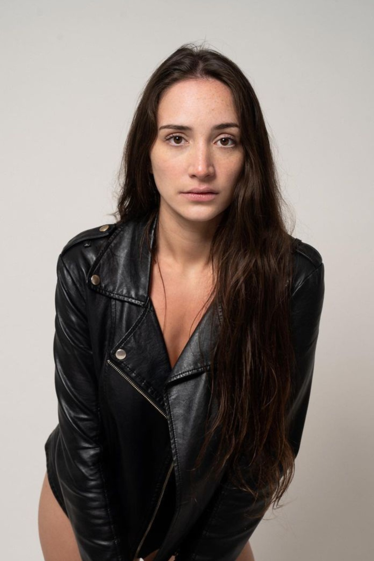 Lo&iuml;cia — Model & Hostess in Neuilly-sur-marne photo 34