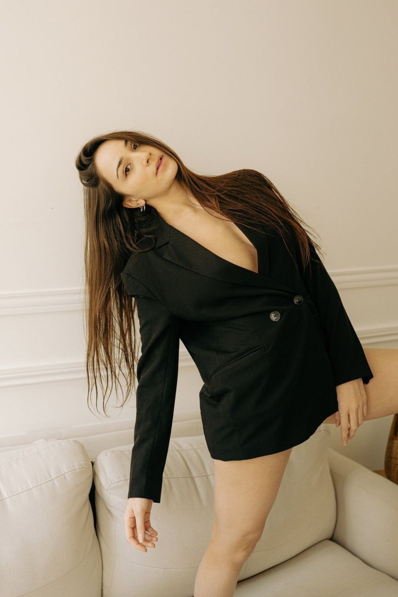 Lo&iuml;cia — Model & Hostess in Neuilly-sur-marne photo 5