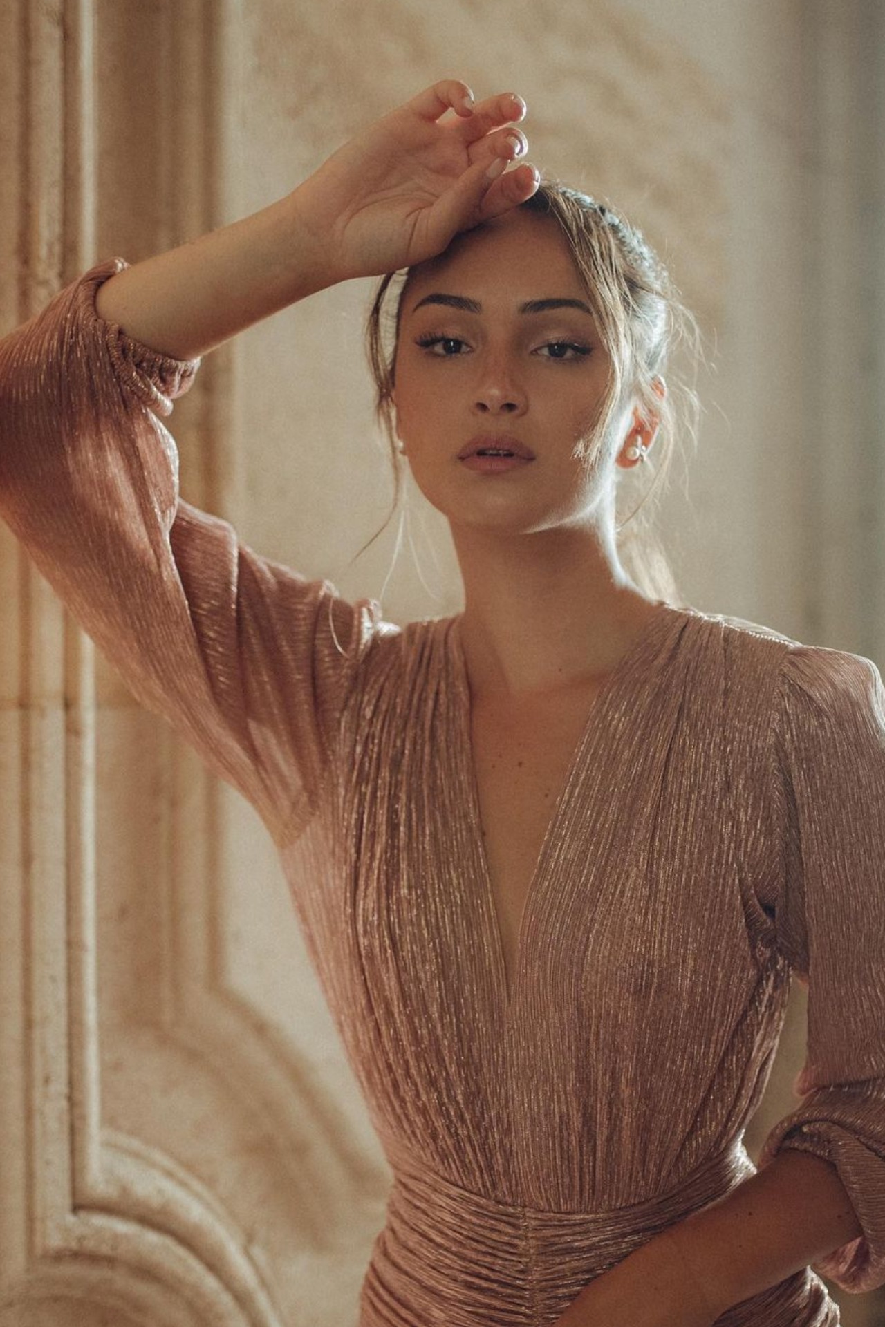No&eacute;mie — Model & Hostess in Mumbai photo 18