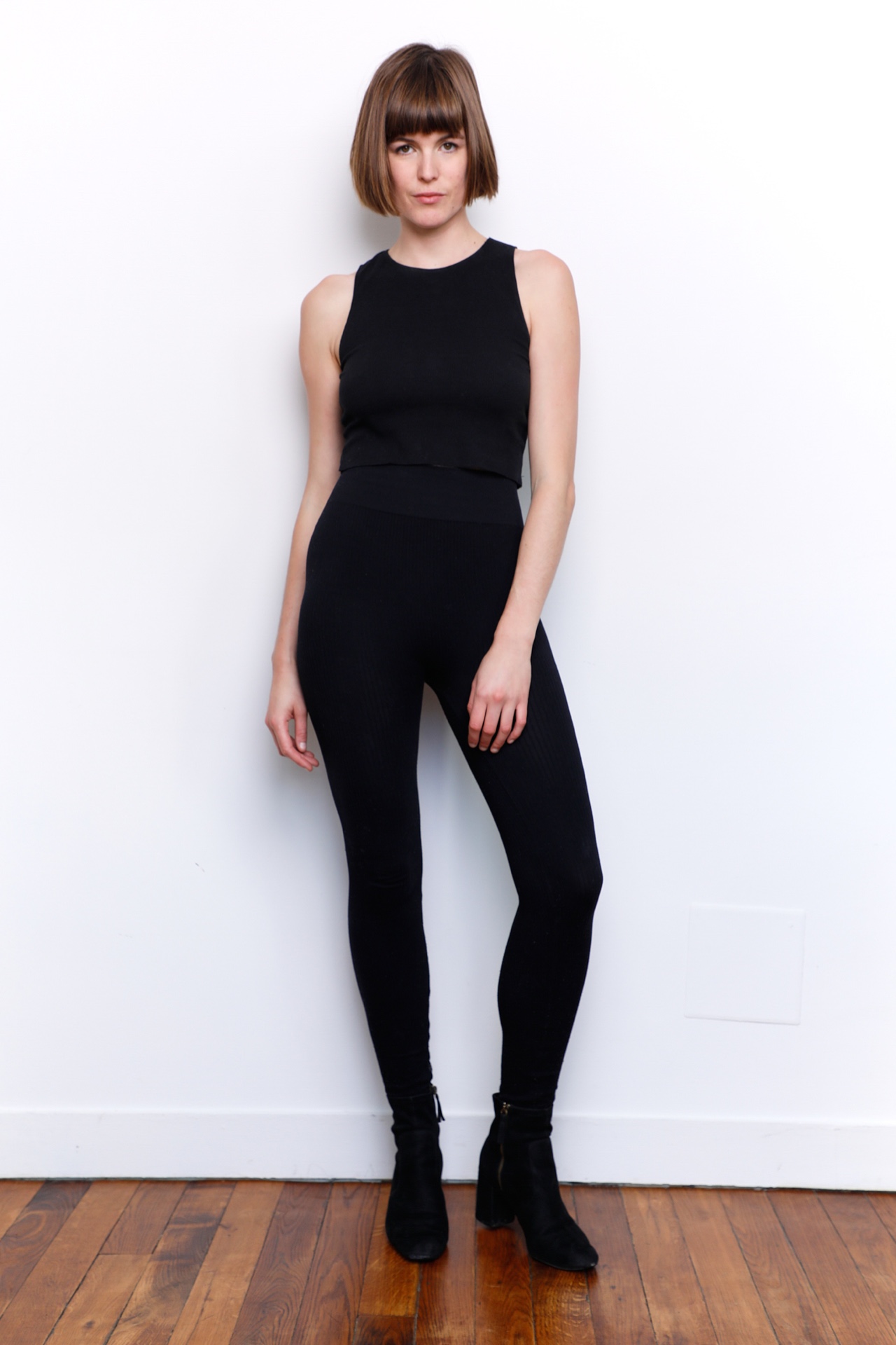 Youna — Model & Hostess in Paris photo 15