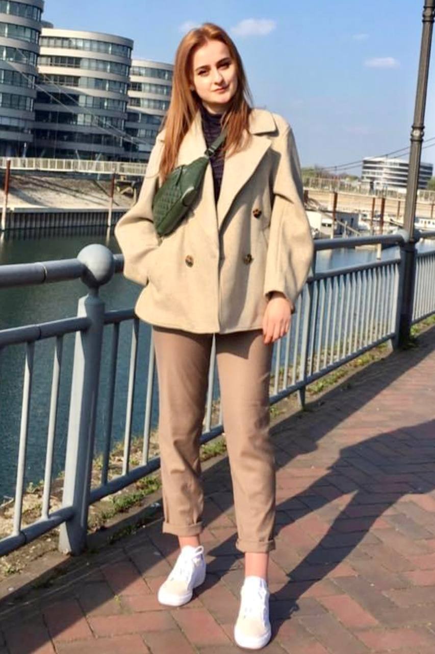 Ana-adriana — Model & Hostess in D&uuml;sseldorf photo 1