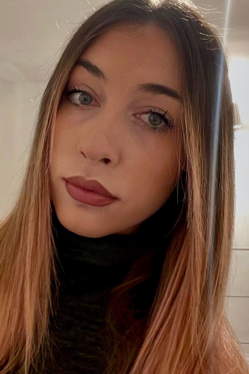 Josy — Model & Hostess in Madrid photo 1