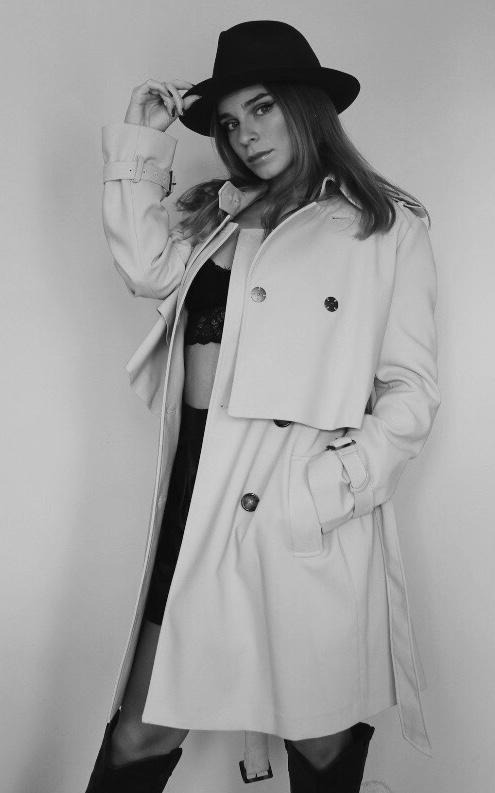 Elena — Model & Hostess in Bovisio Masciago photo 8