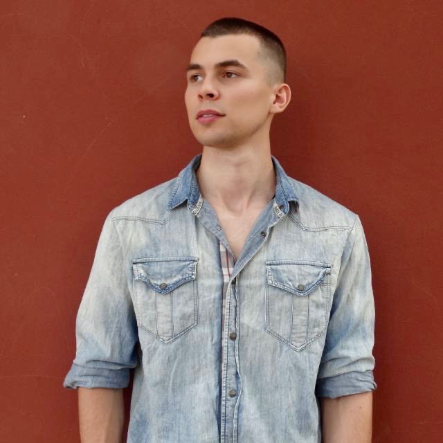 Aliaksandr — Model & Host in Marseille photo 3