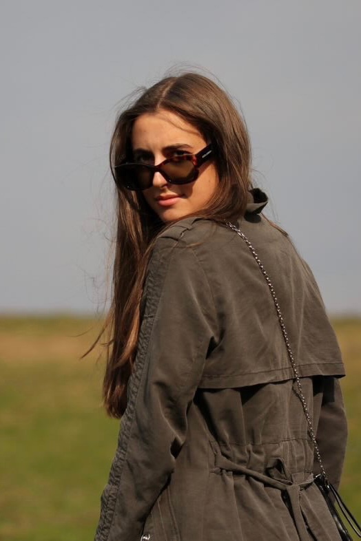 Sandra — Model & Hostess in Villabassa photo 5
