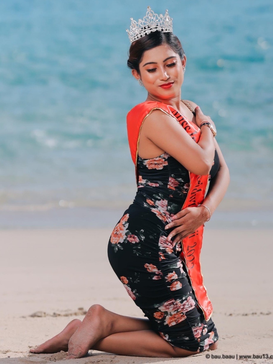 Shayal — Model & Hostess in Miami photo 8