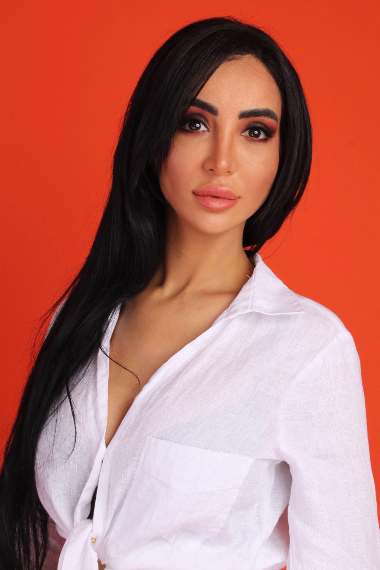 Lena — Model & Hostess in Sunrise photo 2