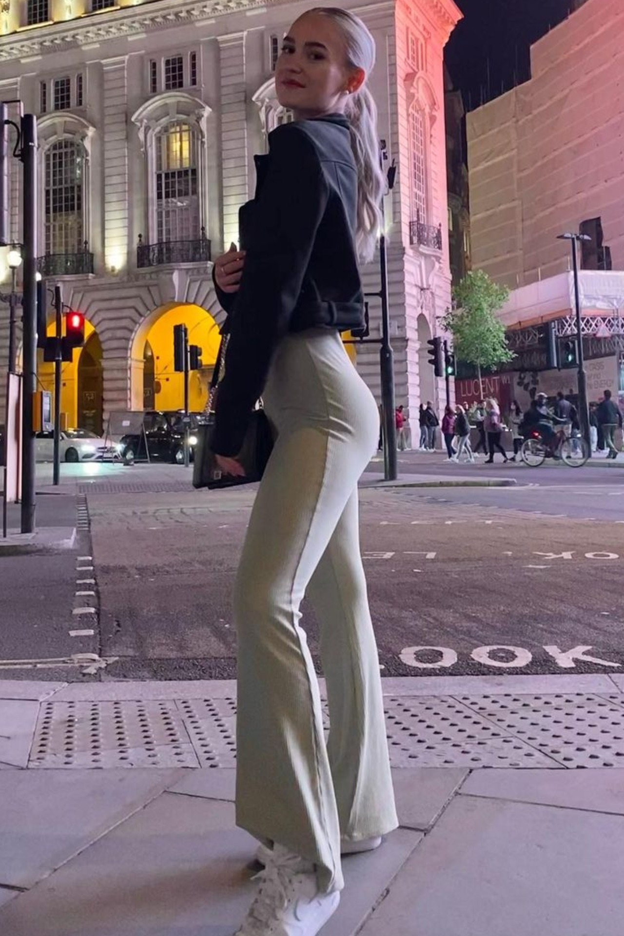 Lisa — Model & Hostess in Amsterdam photo 7