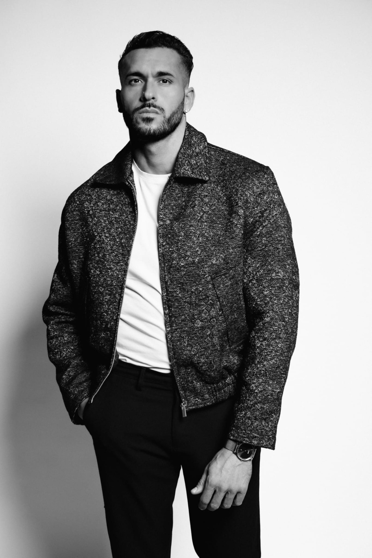 Juan — Model & Host in Itteville photo 20