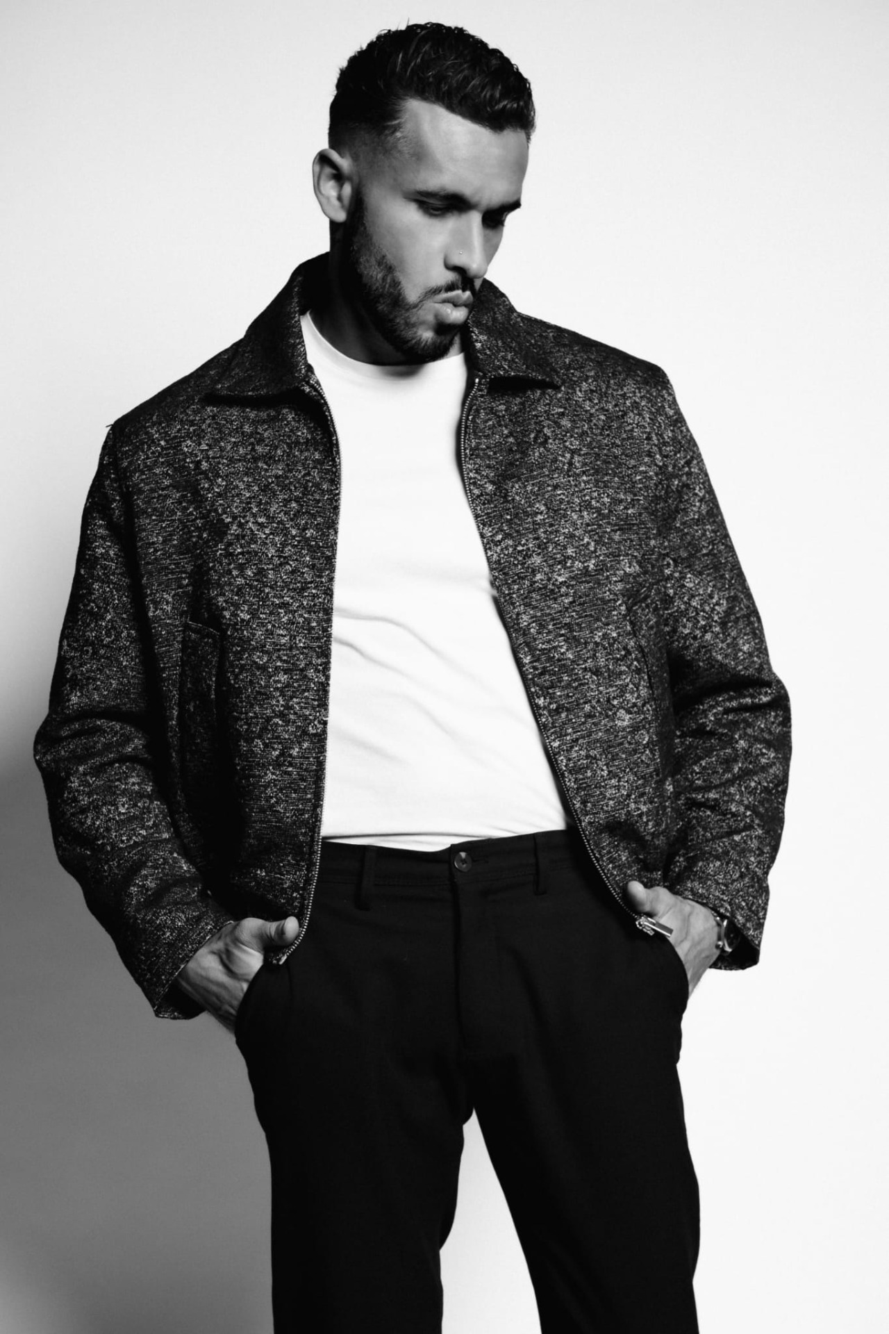 Juan — Model & Host in Itteville photo 22