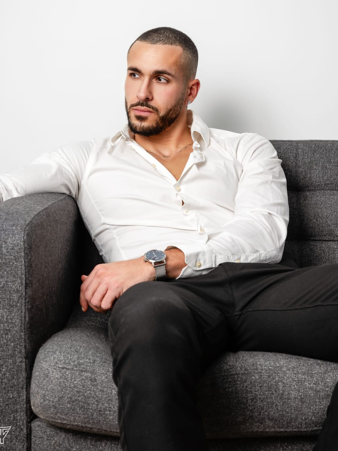 Juan — Model & Host in Itteville photo 3
