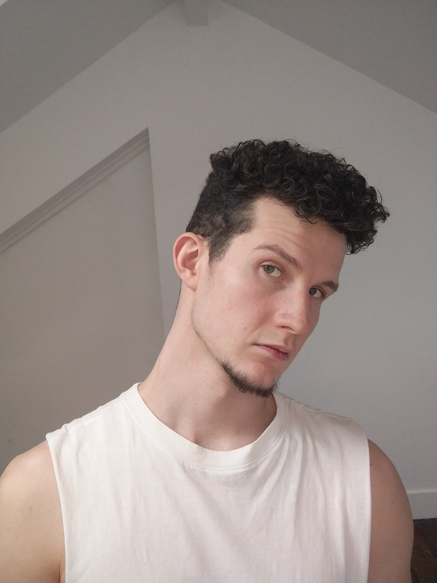 Antoine — Model & Host in Vitry-sur-seine photo 3