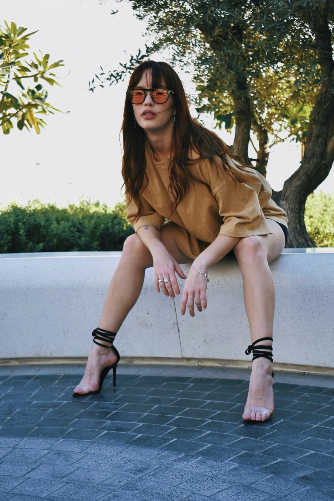 Laura — Model & Hostess in Dubai photo 4