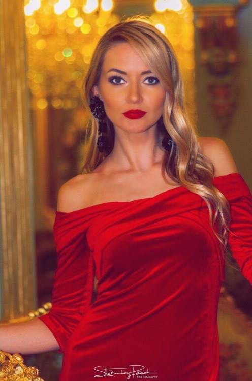 Iryna — Model & Hostess in دبي photo 1