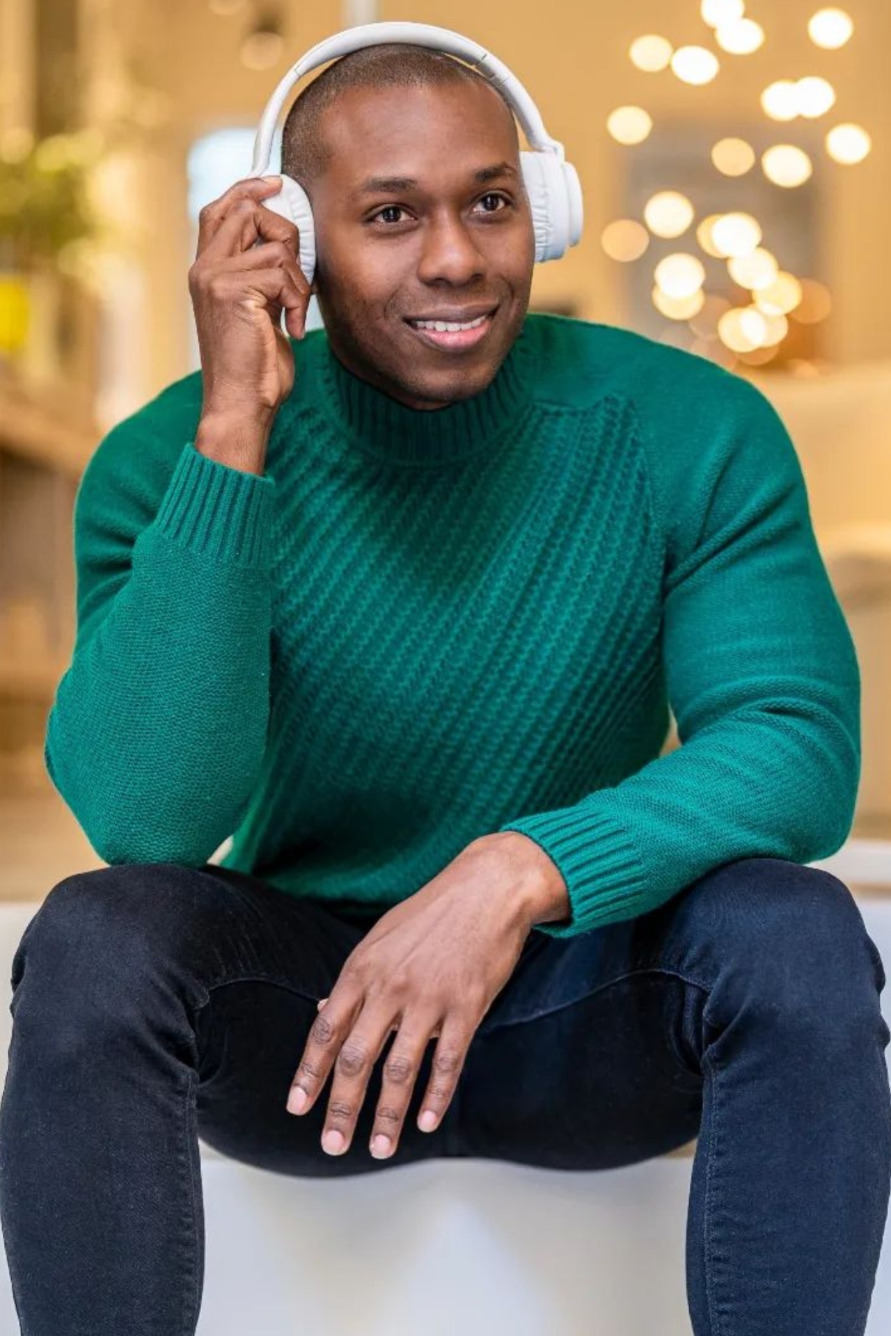Edwin — Model & Host in D&eacute;nia photo 3