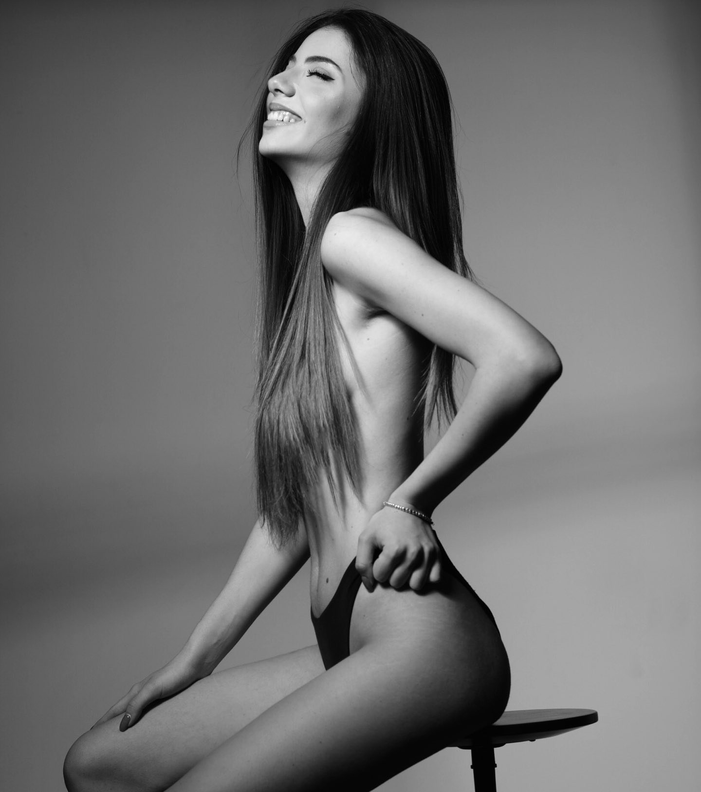 Francesca — Model & Hostess in Milano photo 4