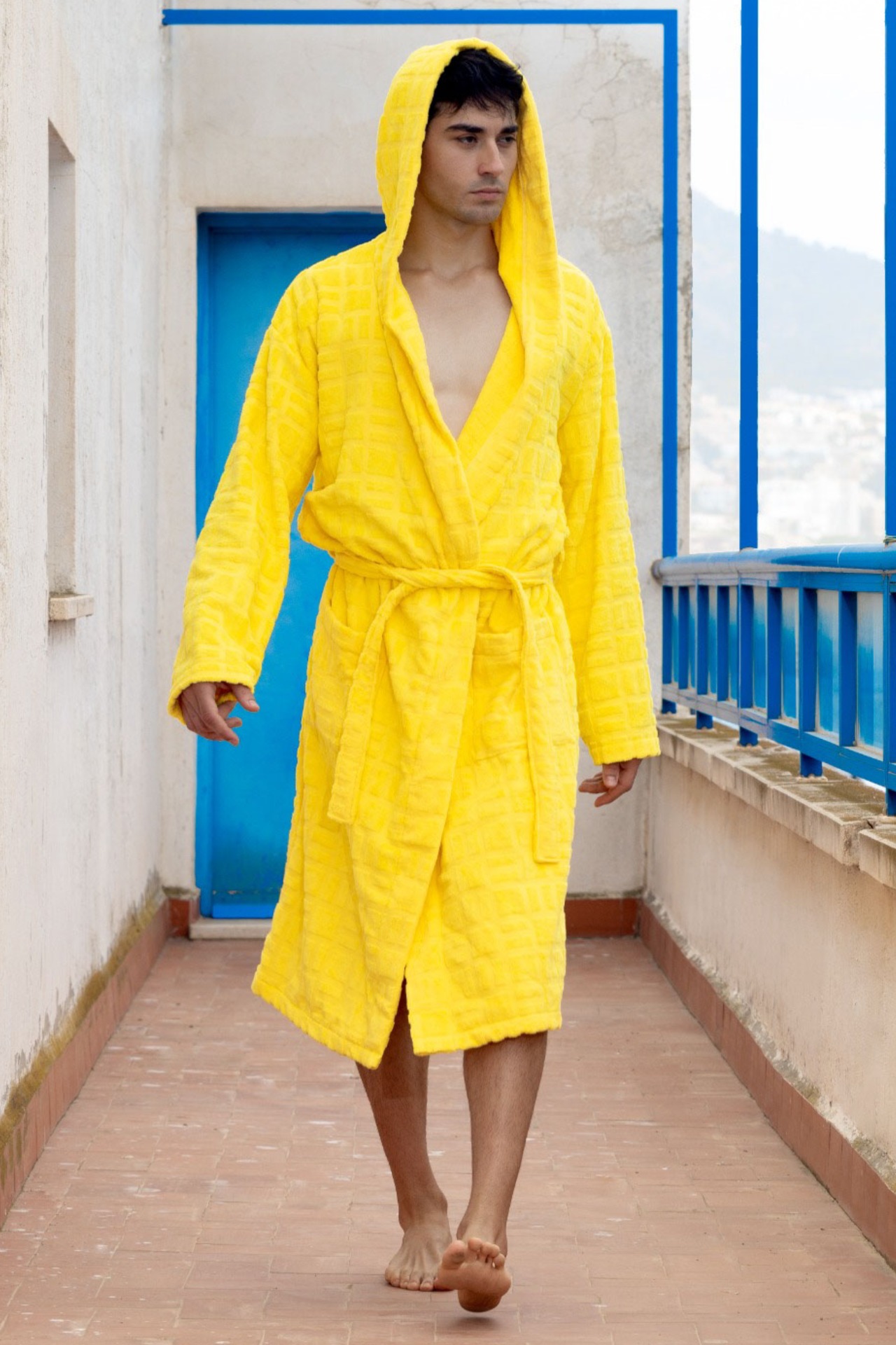 Gal&aacute;n — Model & Host in Benidorm photo 7