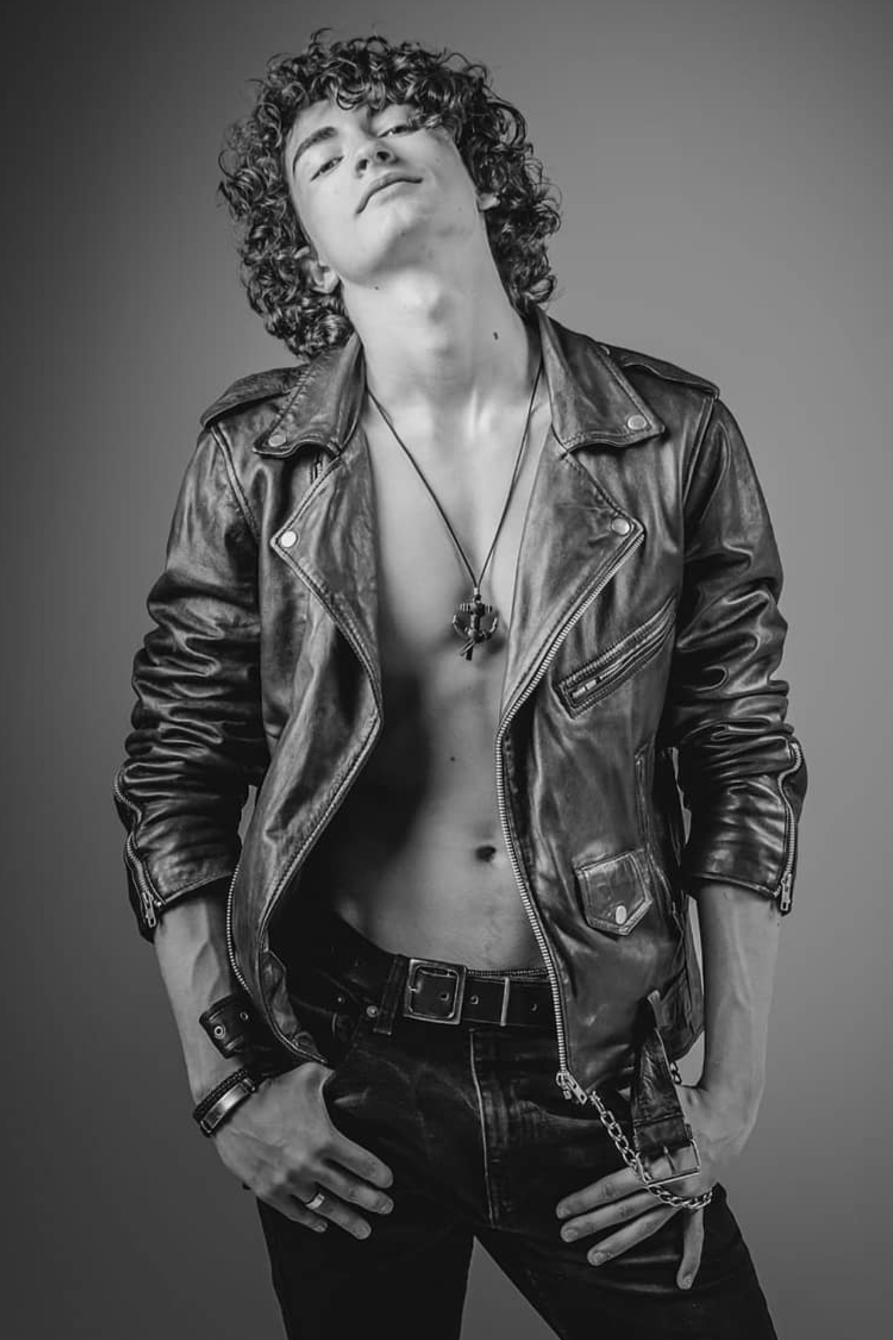 David — Model & Host in Onil photo 8
