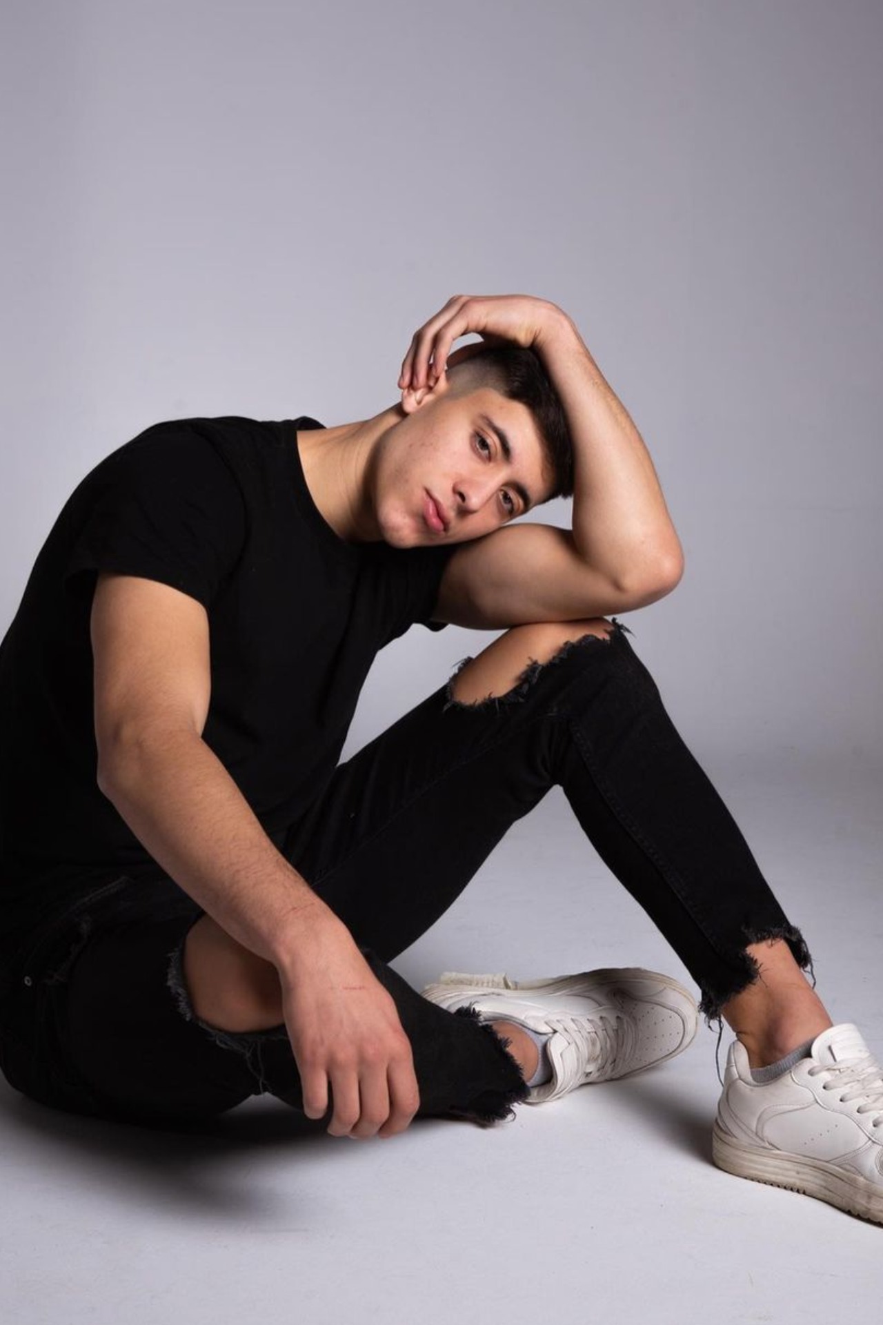 Youcef — Model & Host in Alacant photo 3