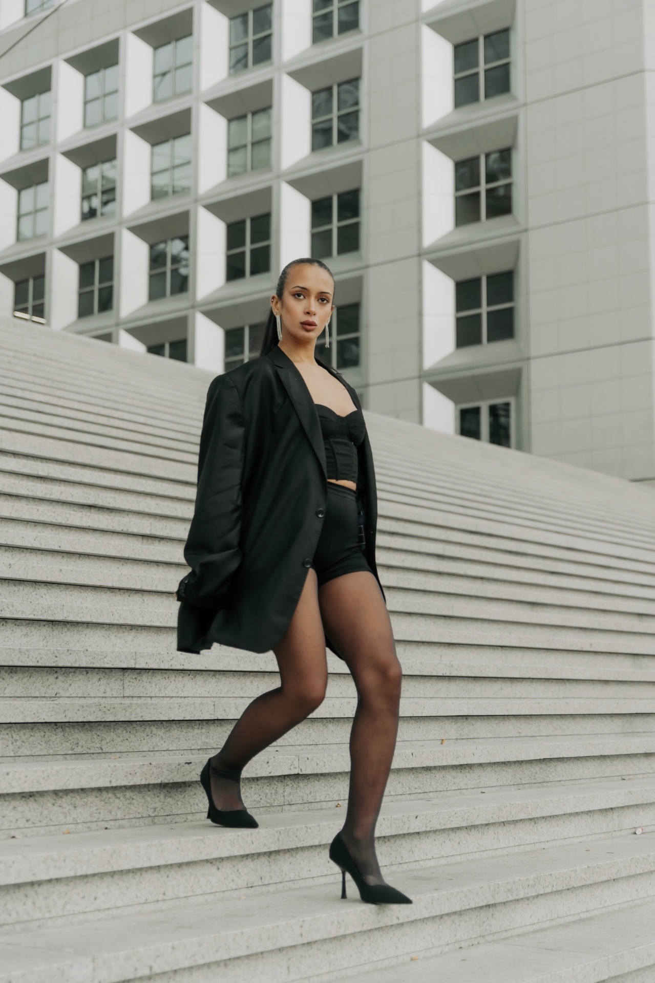 Ouiam — Model & Hostess in Paris photo 1