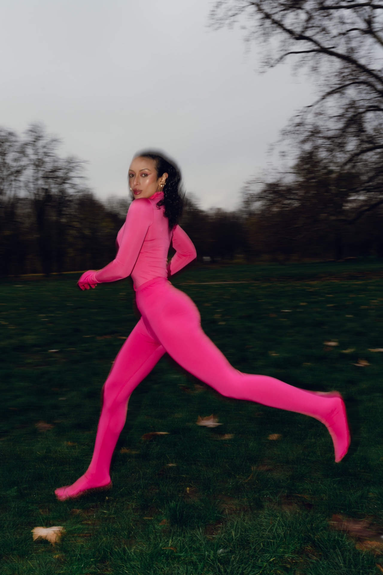 Ouiam — Model & Hostess in Paris photo 6