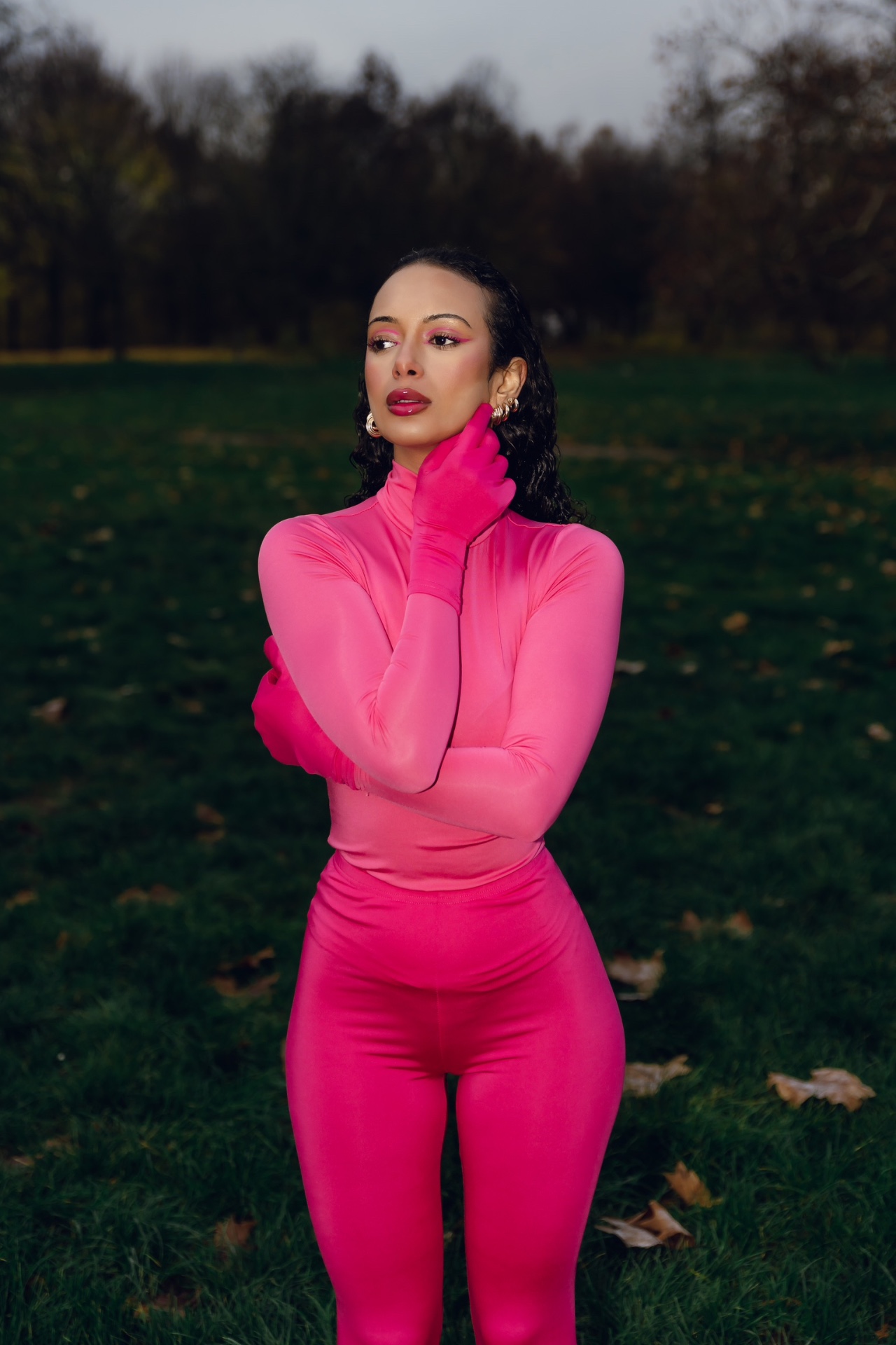 Ouiam — Model & Hostess in Paris photo 8