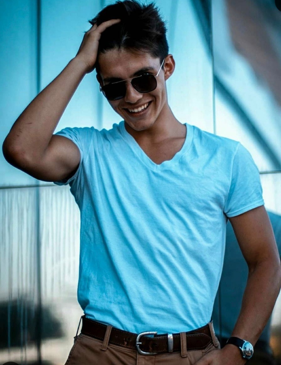 Alberto Alejandro — Model & Host in Gran Alacant photo 2