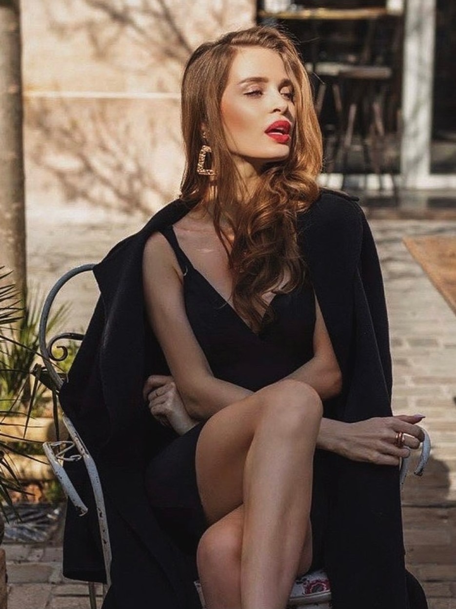 Natalia — Model & Hostess in Barcelona photo 3