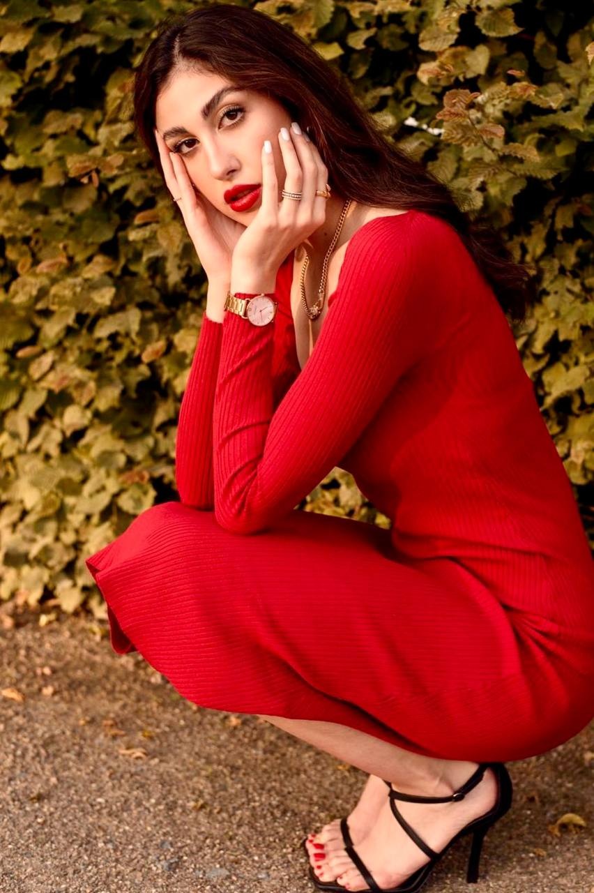 Sara — Model & Hostess in D&uuml;sseldorf photo 1