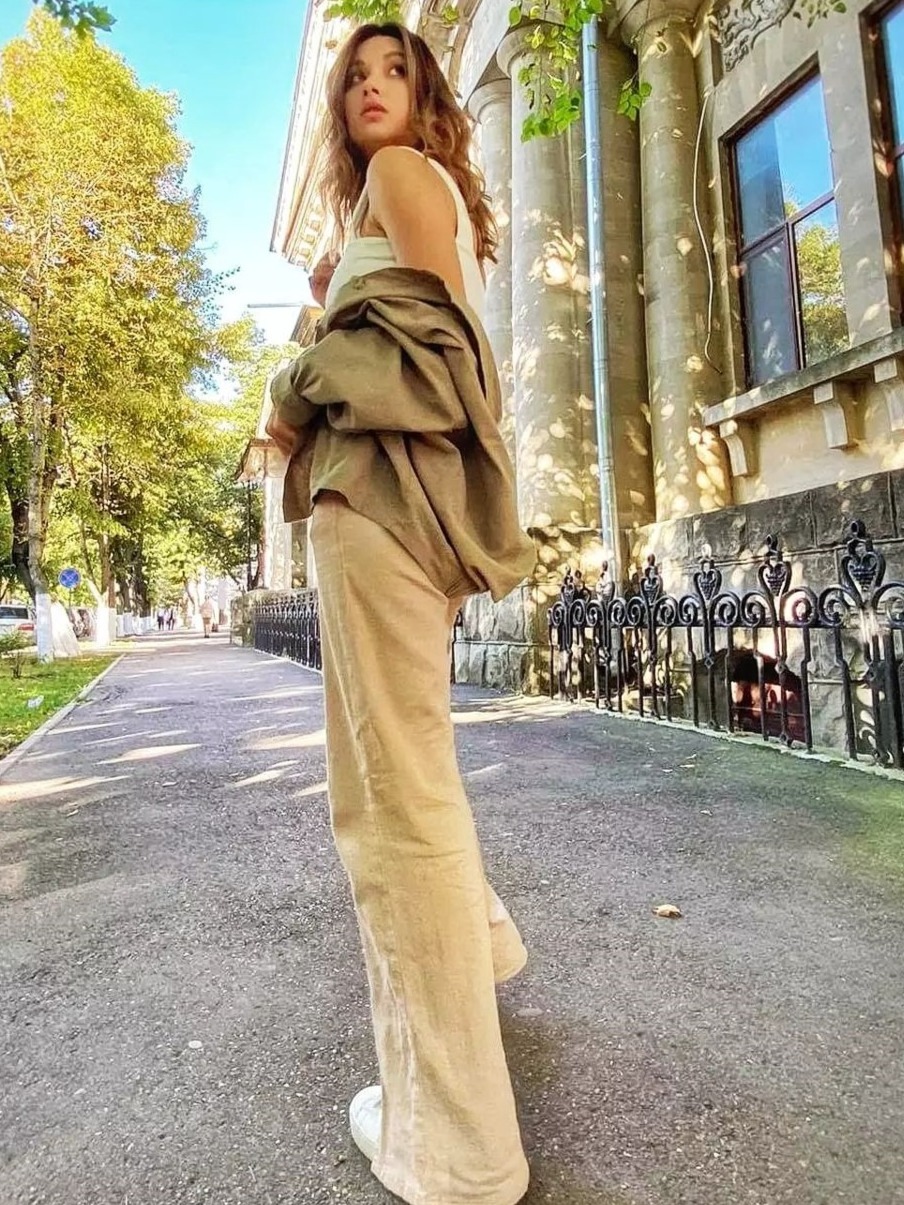 Natalia — Model & Hostess in Broughton photo 17