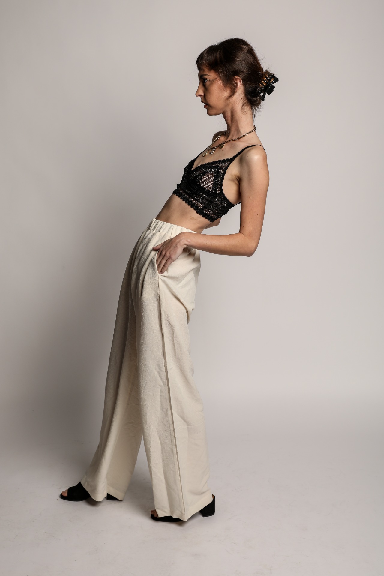 Annalise — Model & Hostess in Greater London photo 27