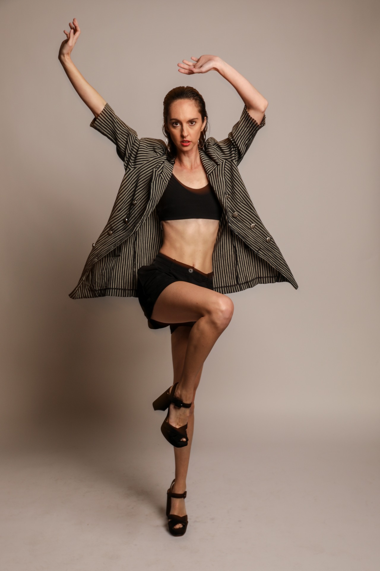 Annalise — Model & Hostess in Greater London photo 42