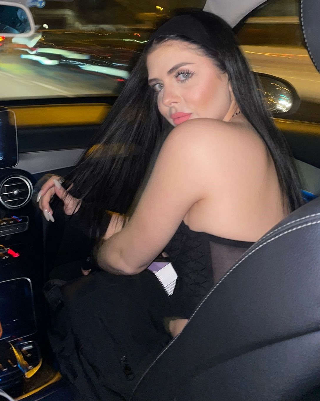 Veronica — Model & Hostess in Milano photo 7