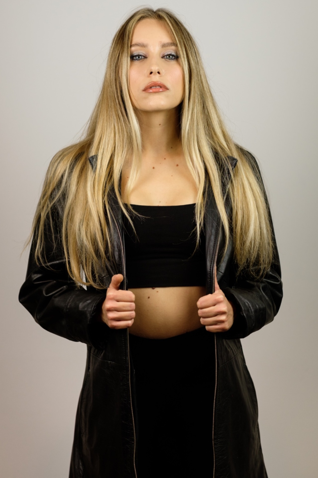 Asia — Model & Hostess in Borgonuovo photo 15