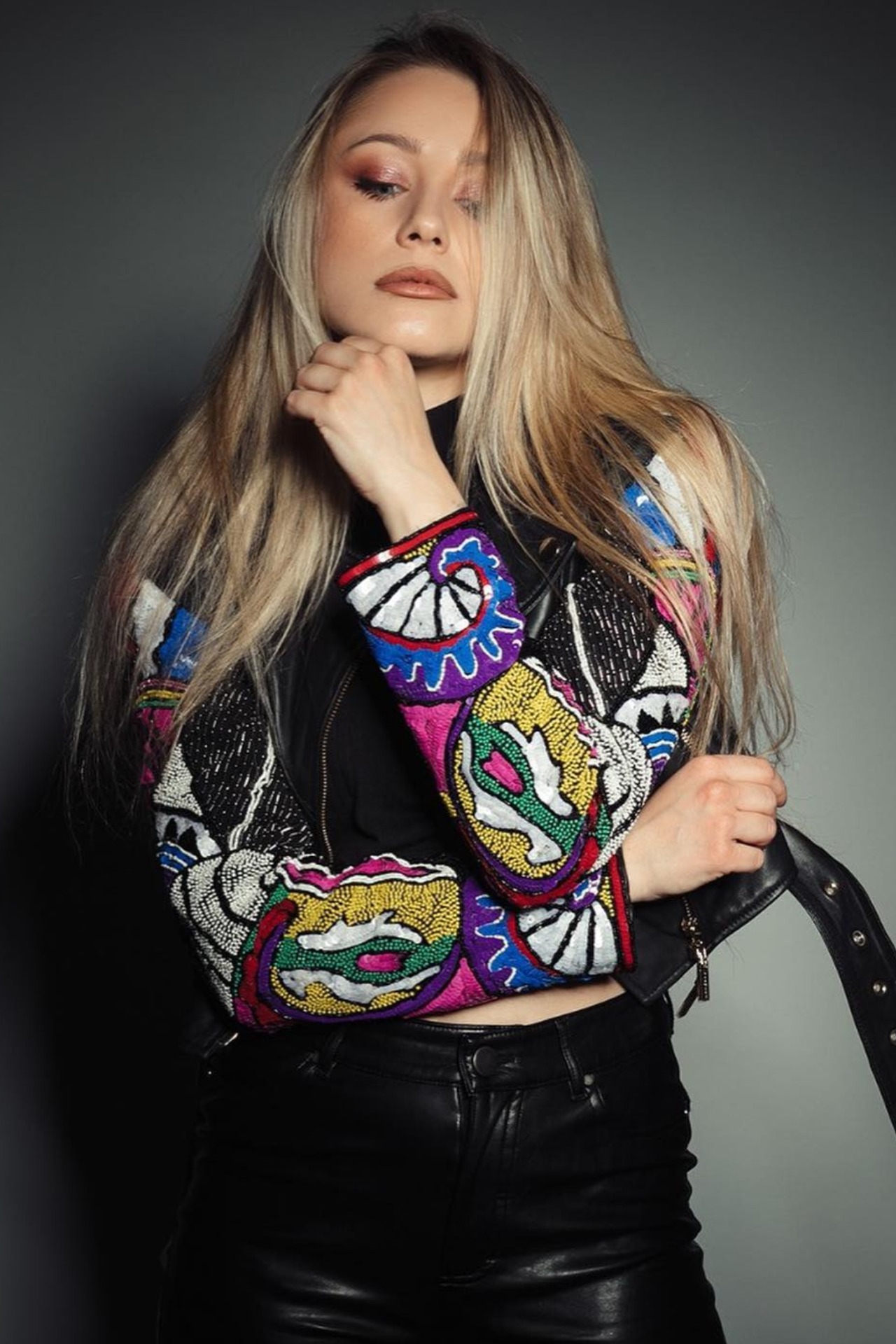 Asia — Model & Hostess in Borgonuovo photo 8