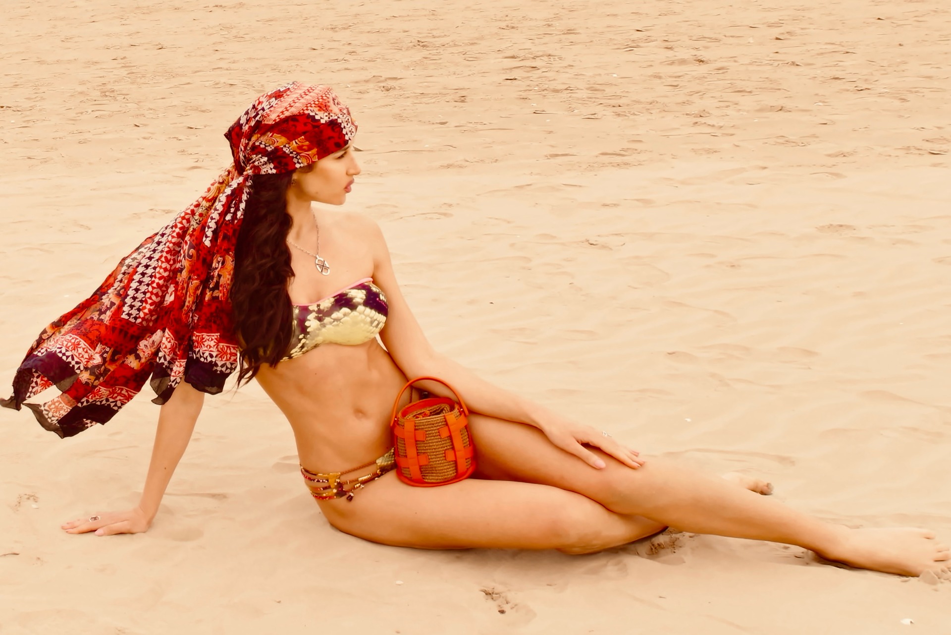 Rashida — Model & Hostess in Marotta photo 13