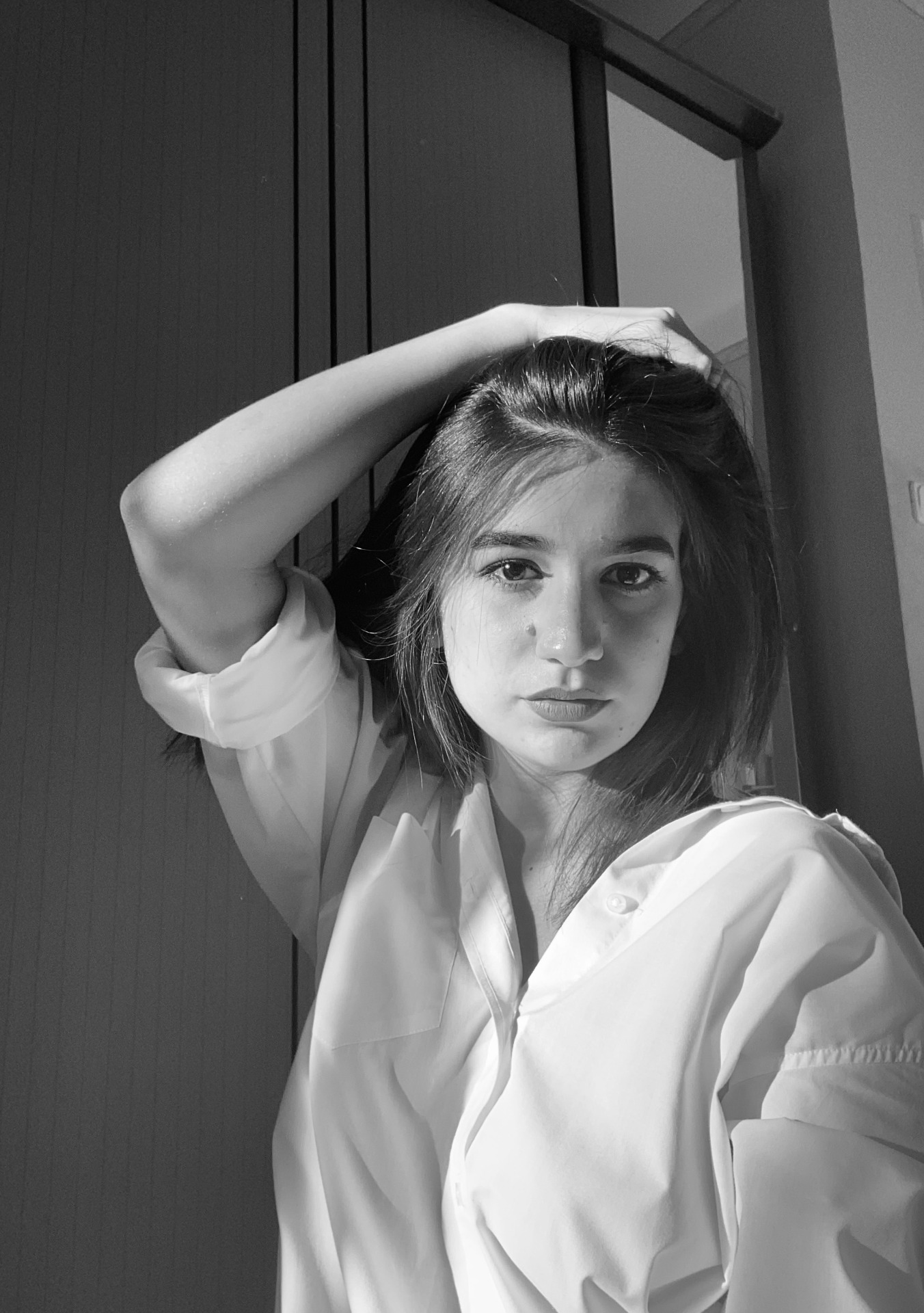 Be&aacute;ta — Model & Hostess in Bougival photo 3