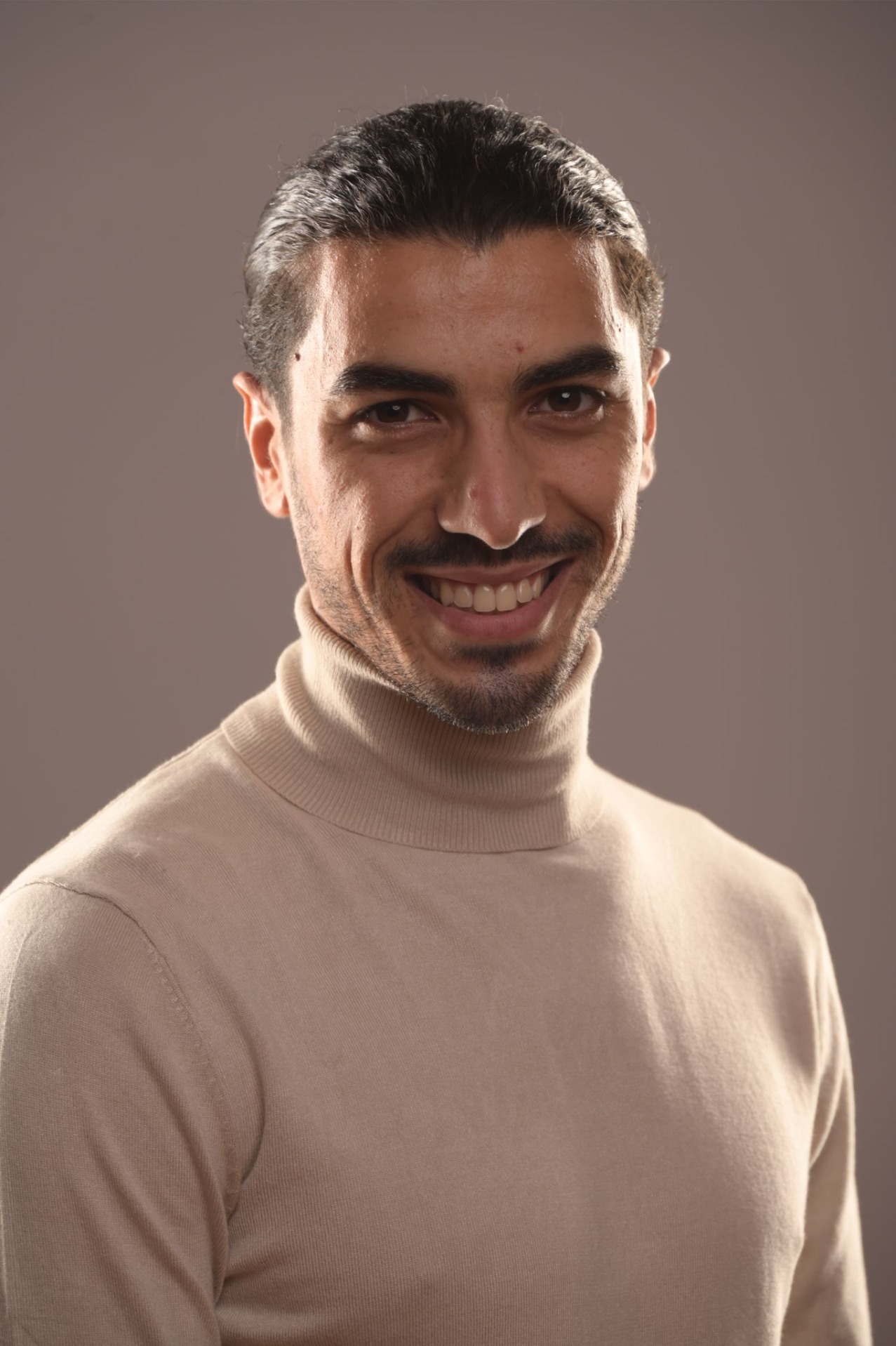 Oussama — Model & Host in Madrid photo 1